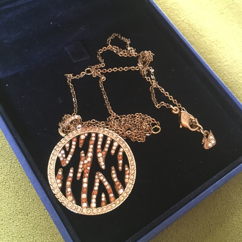 Authentic Swarovski Homer Pendant 1023729LMUL/GOS